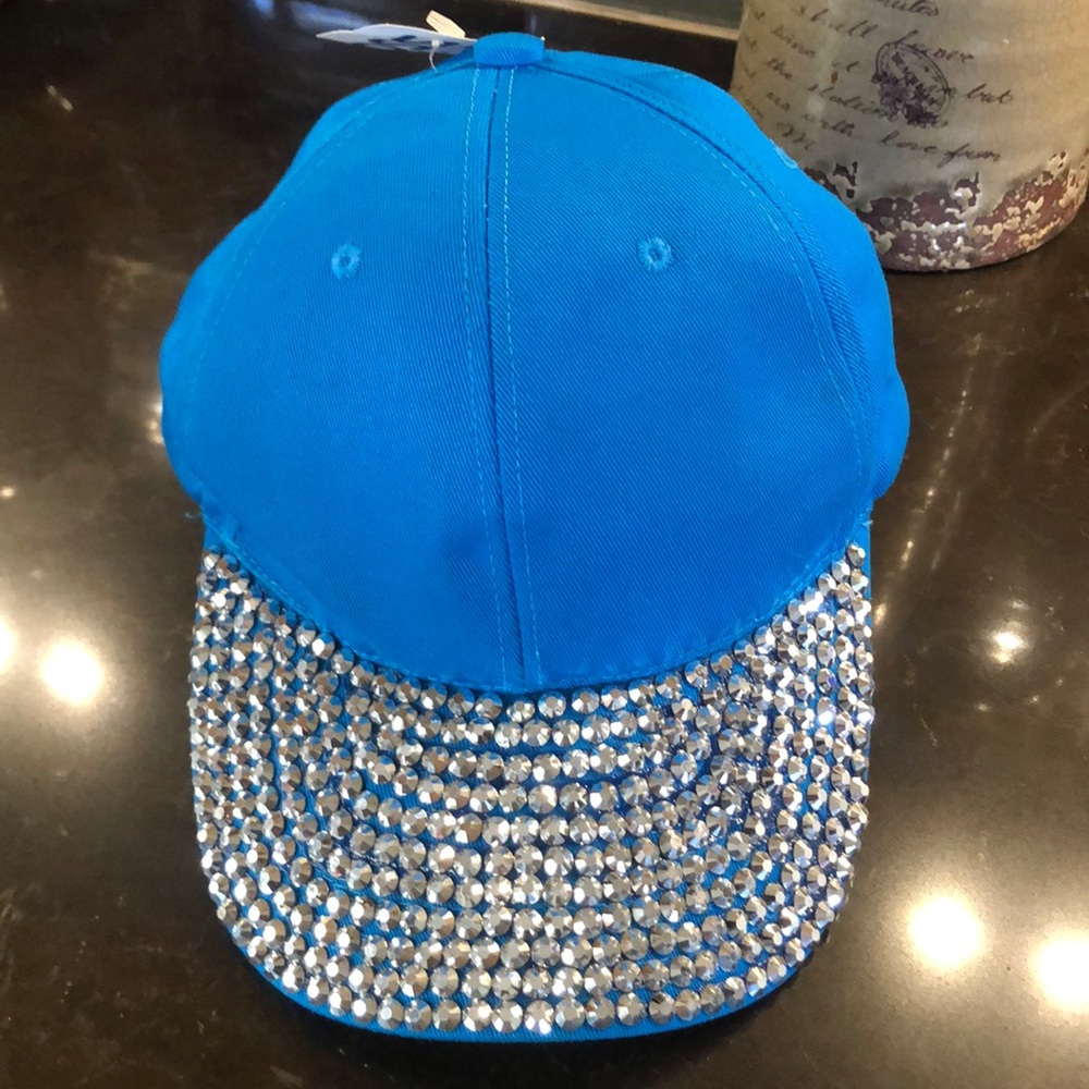 women's Turquoise blue bling studded hat by Jewel Cap NWT New with tag